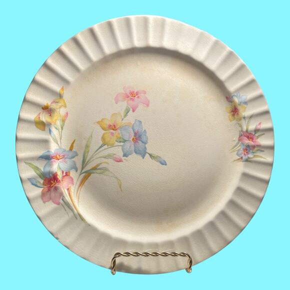 2 Vintage Edwin M Knowles Floral Spring Bouquet 1940s Dinner Plates 10” - Picture 4 of 10
